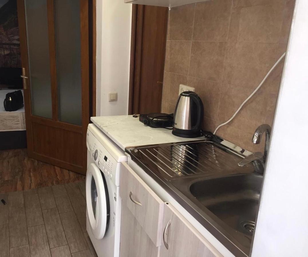Studio Apartment Near Republic Square يريفان المظهر الخارجي الصورة
